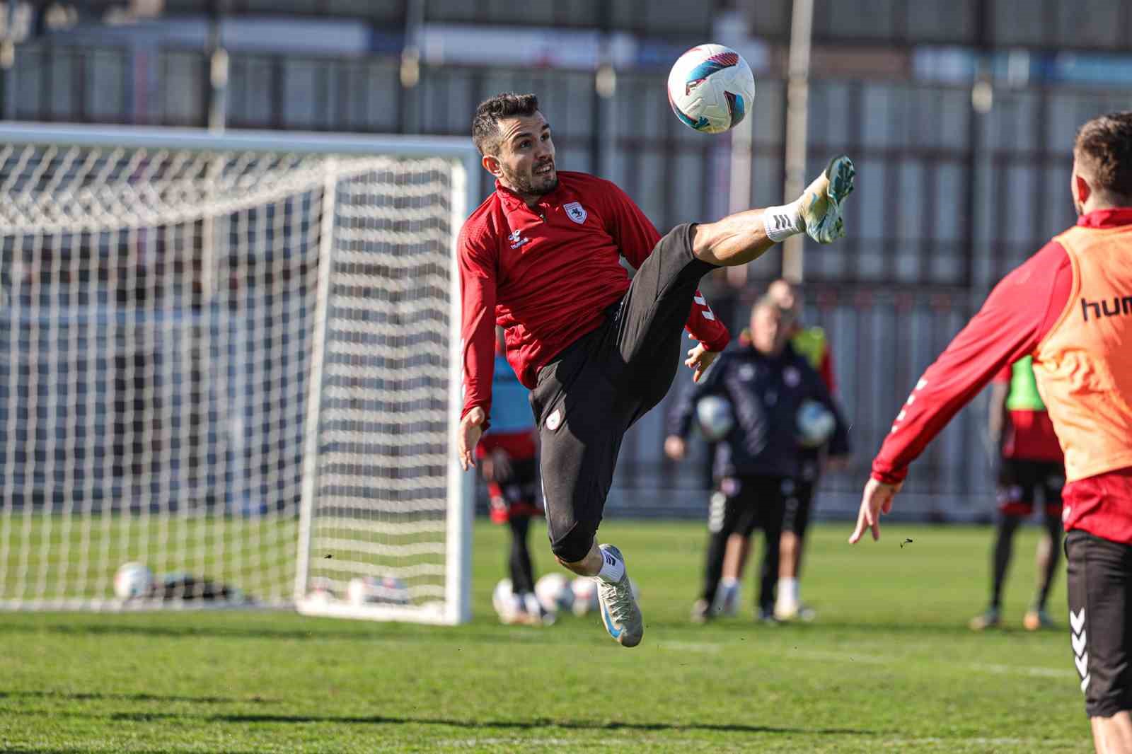 Samsunspor, Kayserispor maçı hazırlıkları tamamlandı
