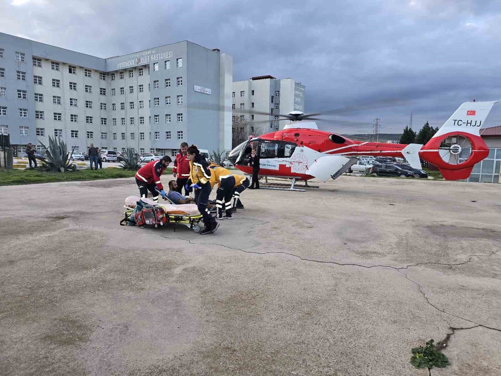 Helikopter ambulans hayat kurtardı
