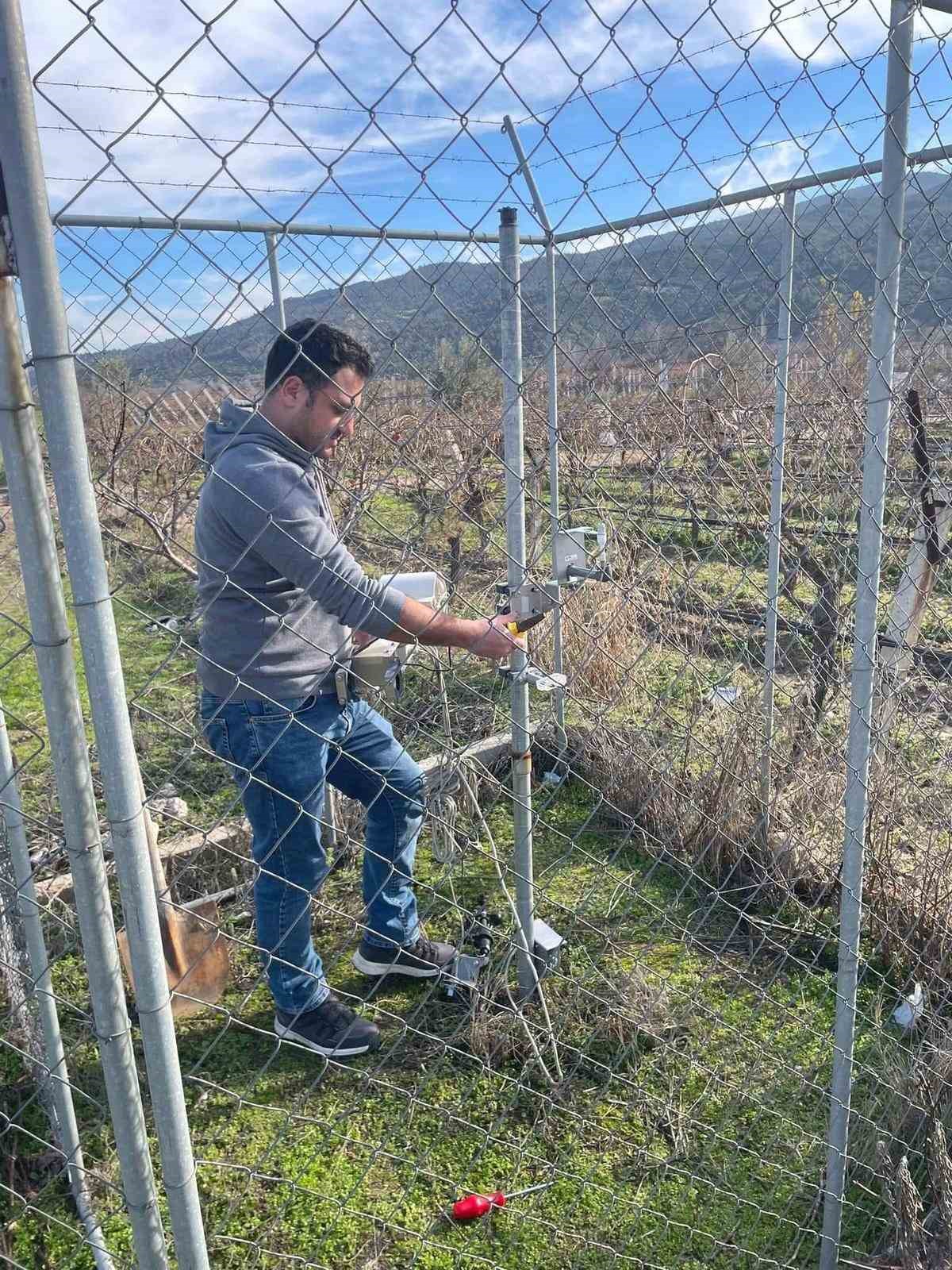 Sarıgöl’de erken uyarı istasyonlarının bakımı yapıldı
