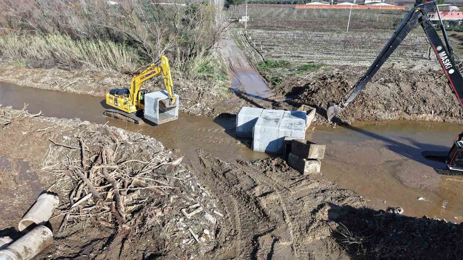 Derbent Mahallesinde dere geçişleri güvenli hale geldi
