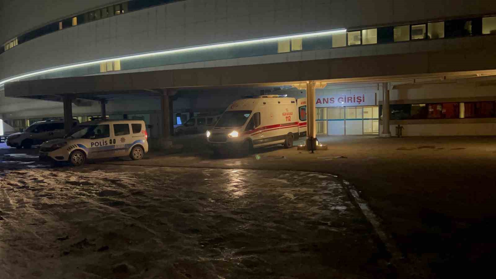 Erzurum’da bıçaklı kavga: 1 yaralı
