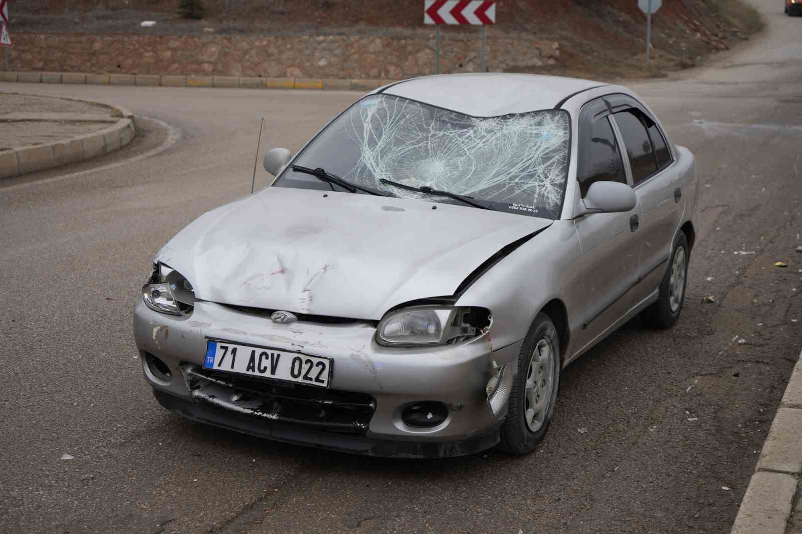 Kırıkkale’de otomobil ile motosiklet çarpıştı: 2 yaralı
