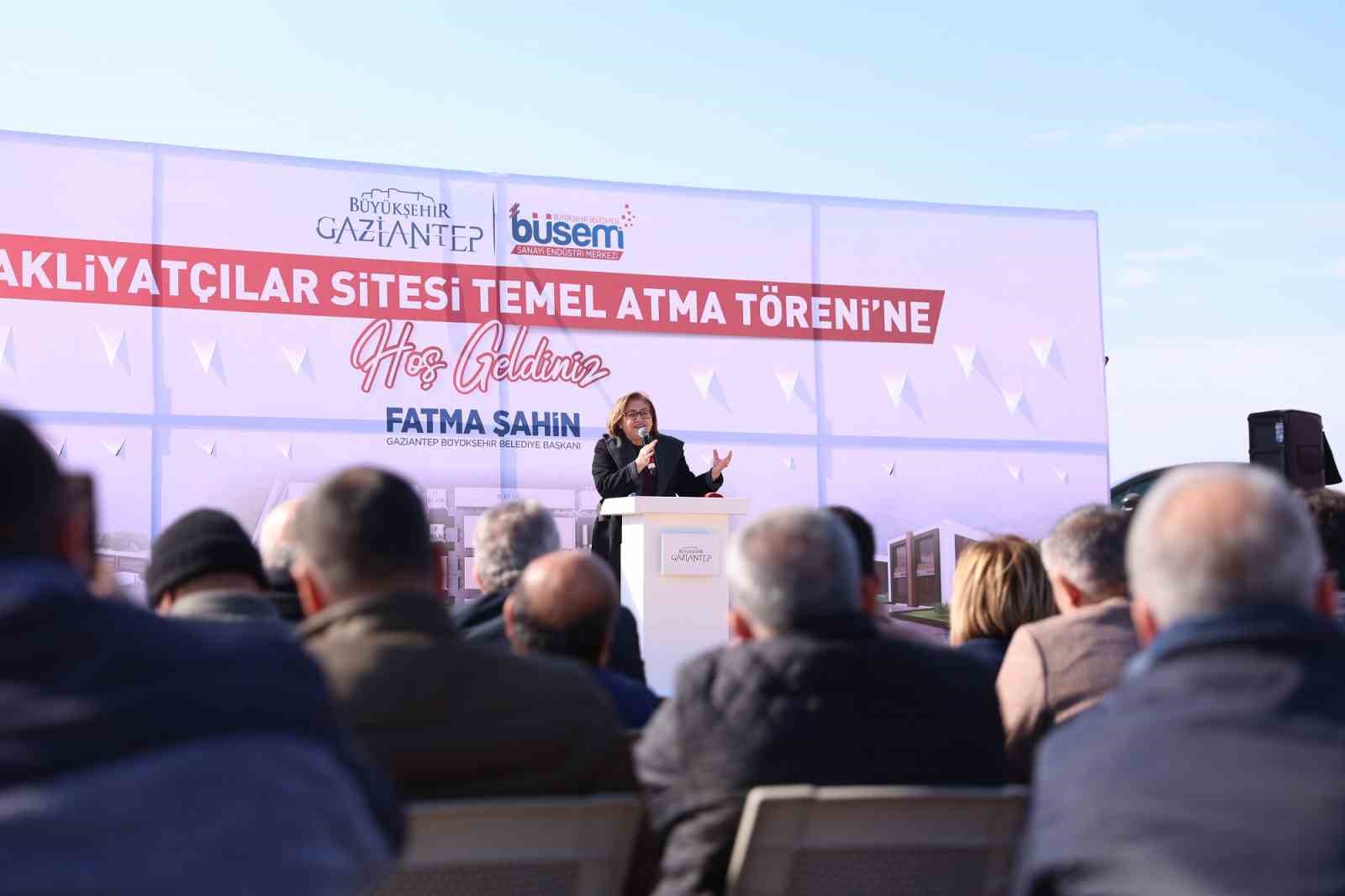 BÜSEM Nakliyatçılar Sitesi temel atma töreninde Başkan Şahin’den 900 milyonluk müjde
