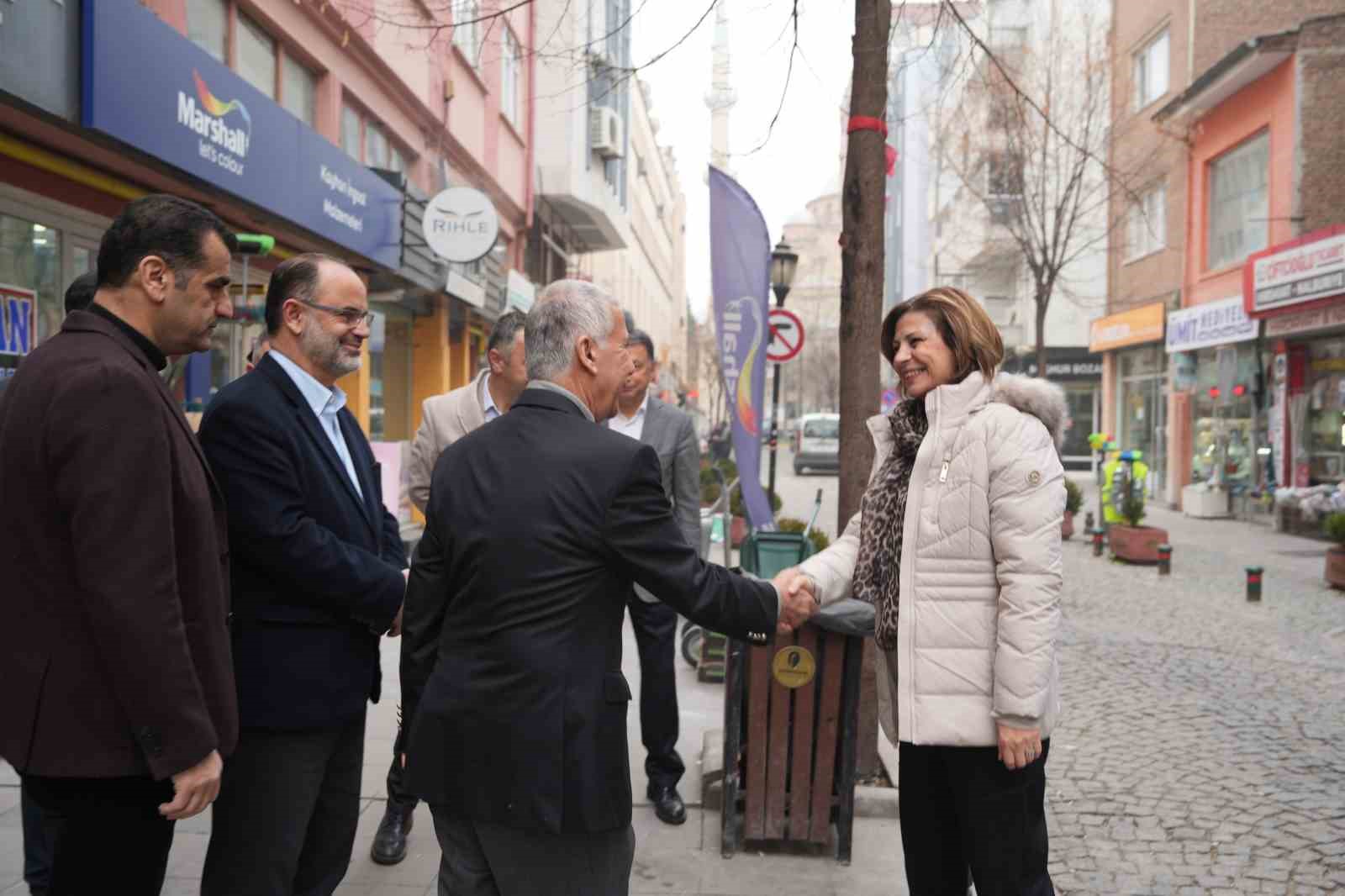 Başkan Ünlüce, Eskişehir Dost Dernekler Federasyonu’nu ziyaret etti
