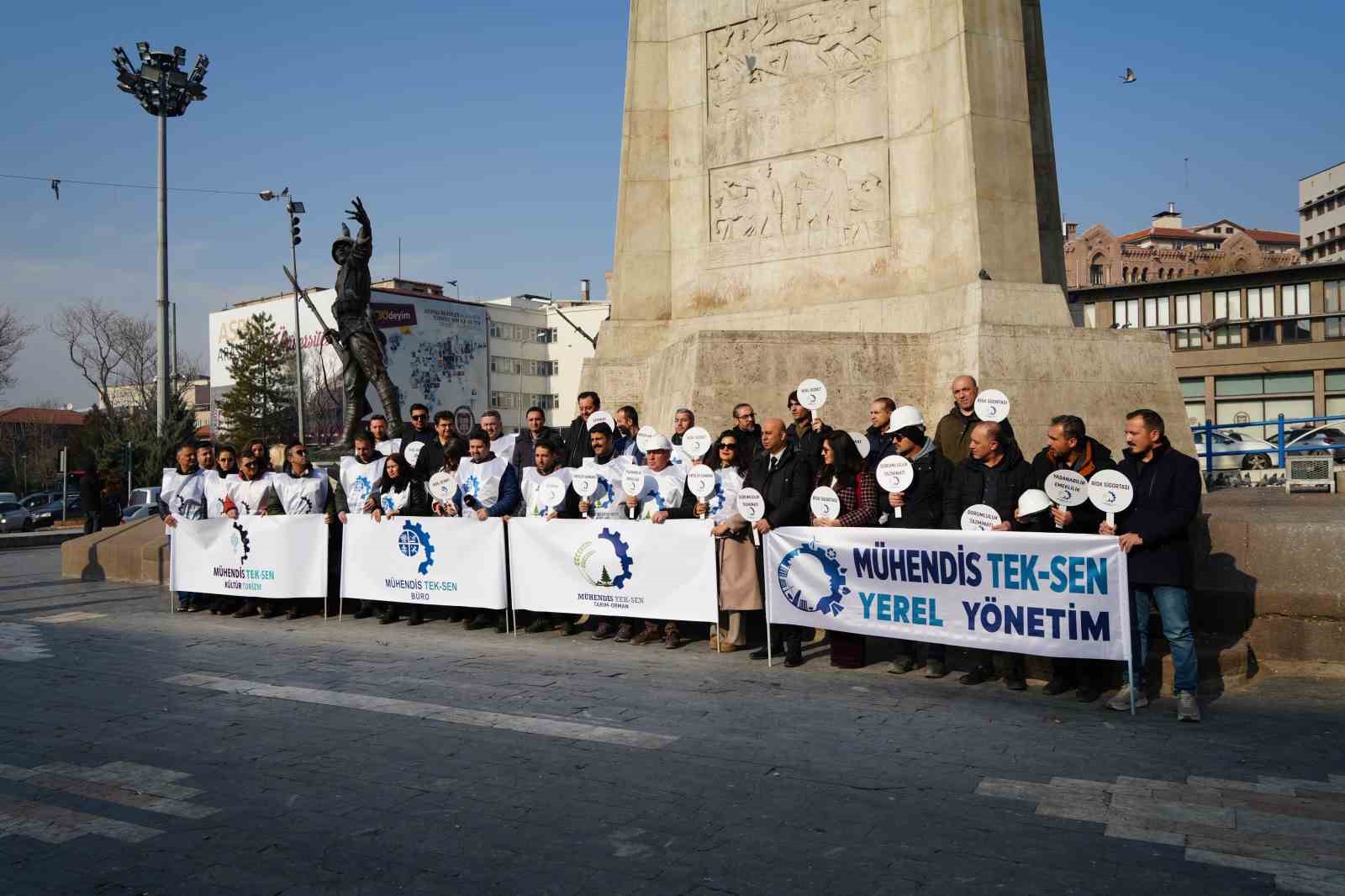 Mühendis Tek-Sen’den kamu personeline ilişkin maaşlarına düzenleme talebi
