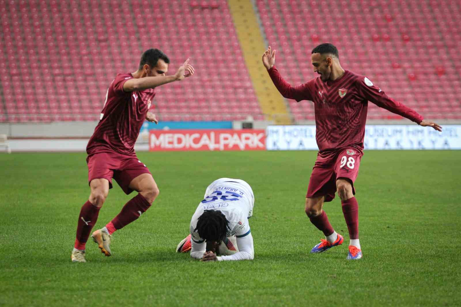 Trendyol Süper Lig: Atakaş Hatayspor: 1 - Çaykur Rizespor: 2 (Maç sonucu)
