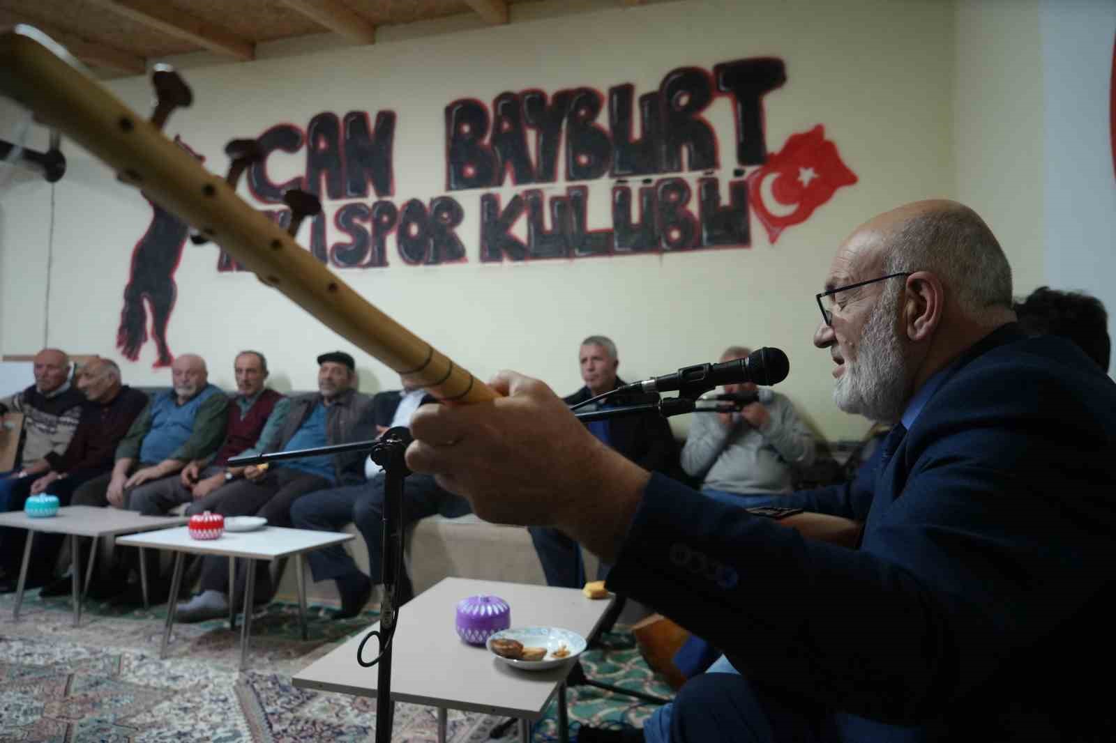 Unutulmaya yüz tutmuş ’Âşıklık Geleneği’ Bayburt’un soğuk kış akşamlarında yaşatılıyor
