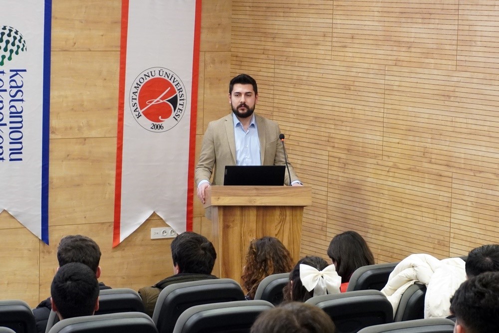 Kastamonu Üniversitesi’nde “TEKNOFEST 2025 Bilgilendirme Semineri” gerçekleştirildi
