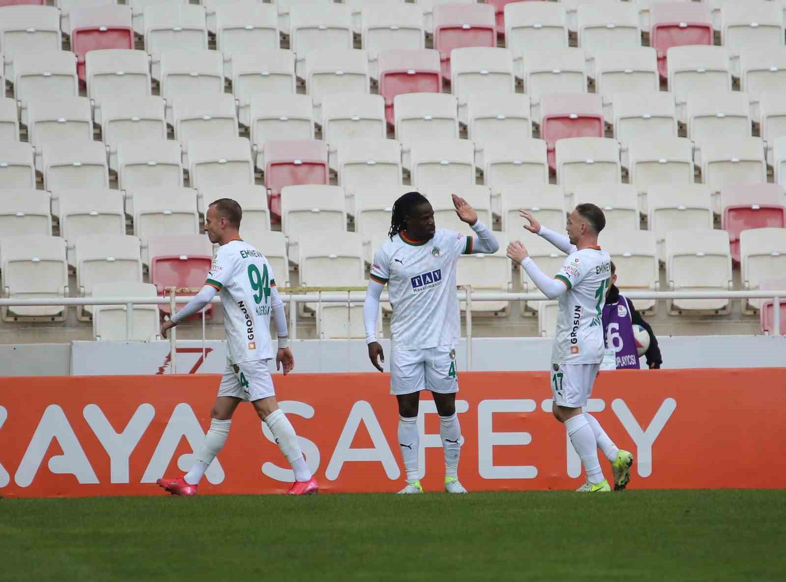 Trendyol Süper Lig: Sivasspor: 1 - Corendon Alanyaspor: 1 (Maç sonucu)
