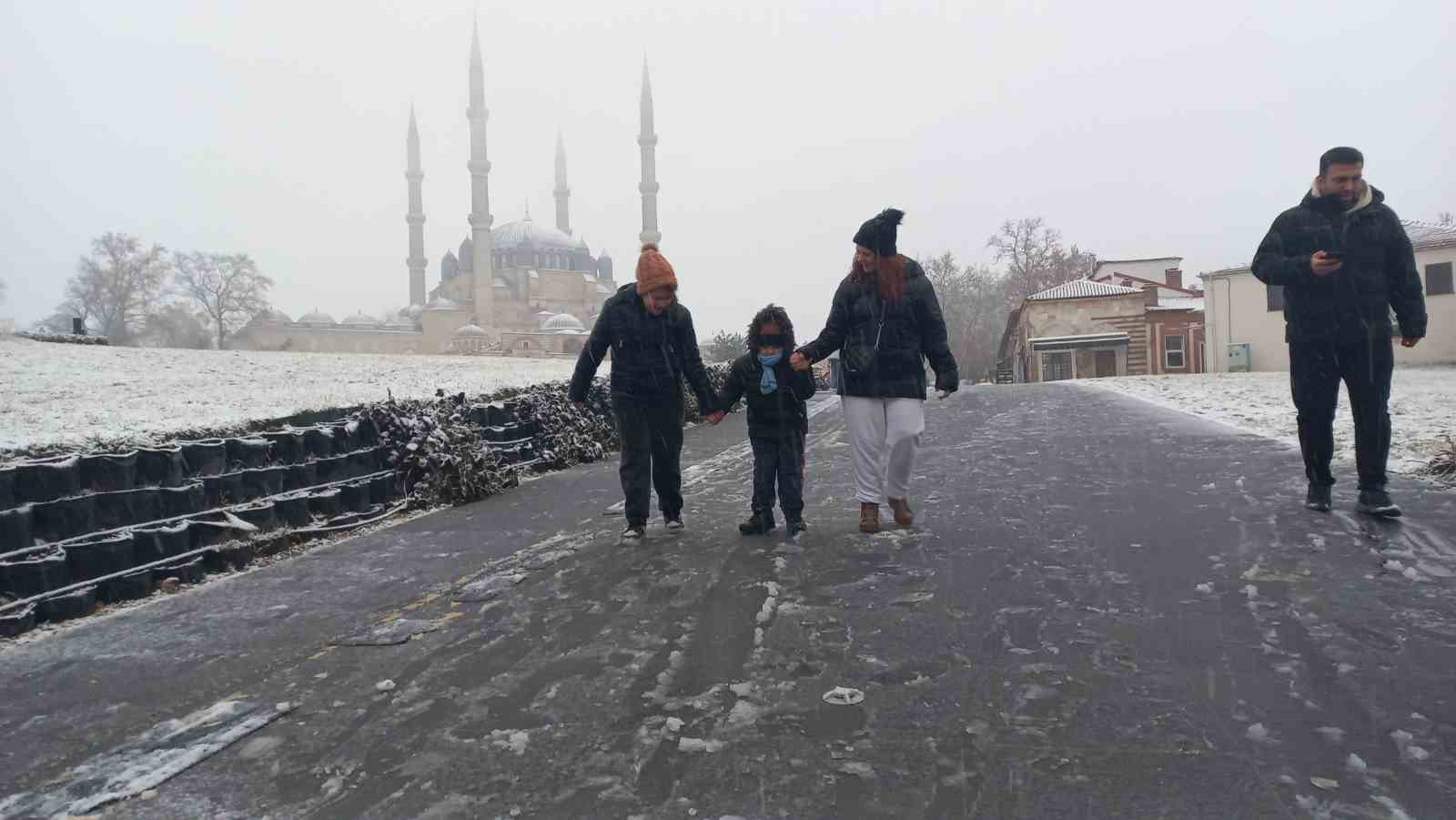 Edirne’de kar yağışı
