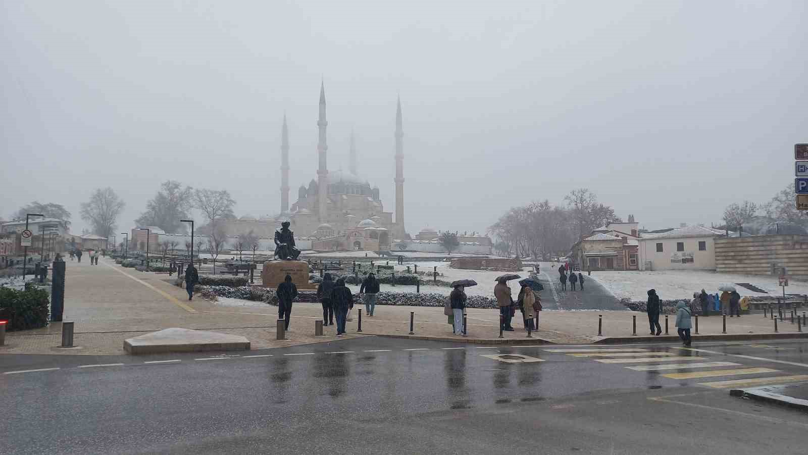 Edirne’de kar yağışı
