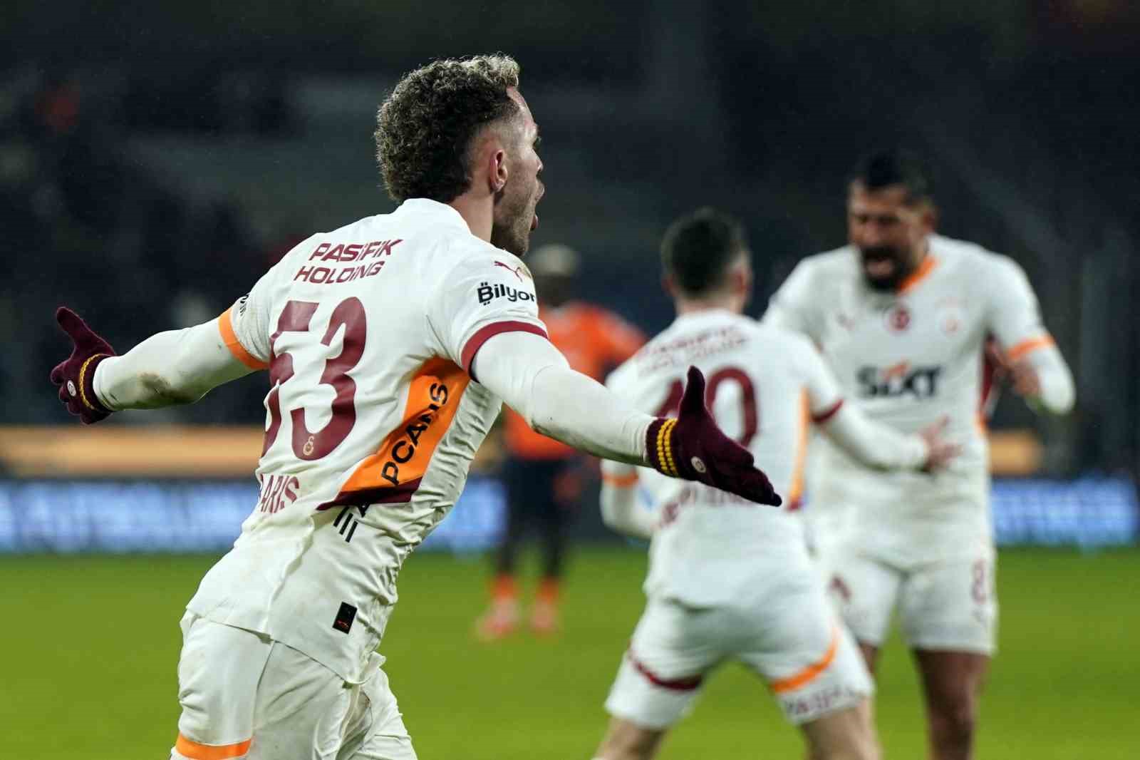 Trendyol Süper Lig: Başakşehir: 0 - Galatasaray: 1 (İlk yarı)
