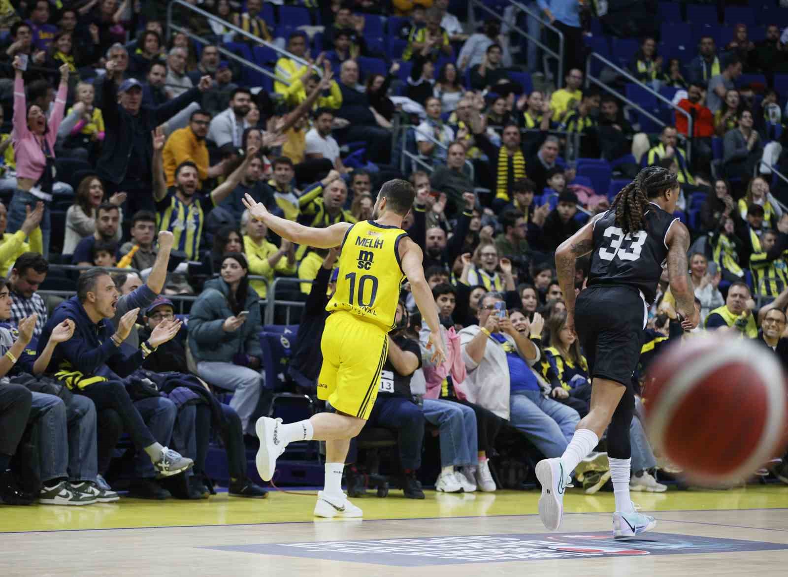 Basketbolda derbinin kazananı Fenerbahçe
