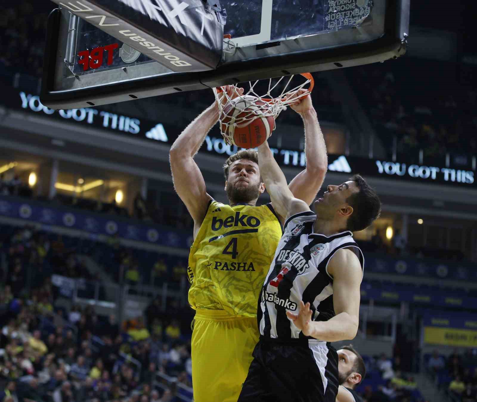 Basketbolda derbinin kazananı Fenerbahçe
