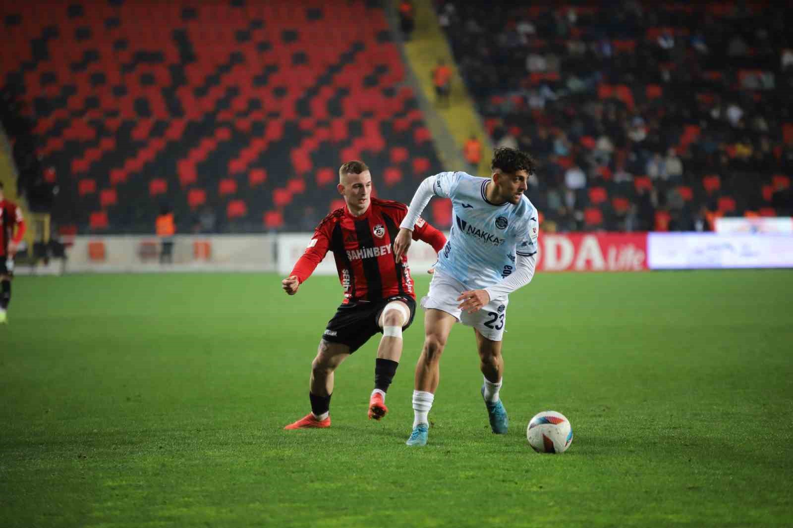 Trendyol Süper Lig: Gaziantep FK: 1 - Adana Demirspor: 0 (Maç sonucu)
