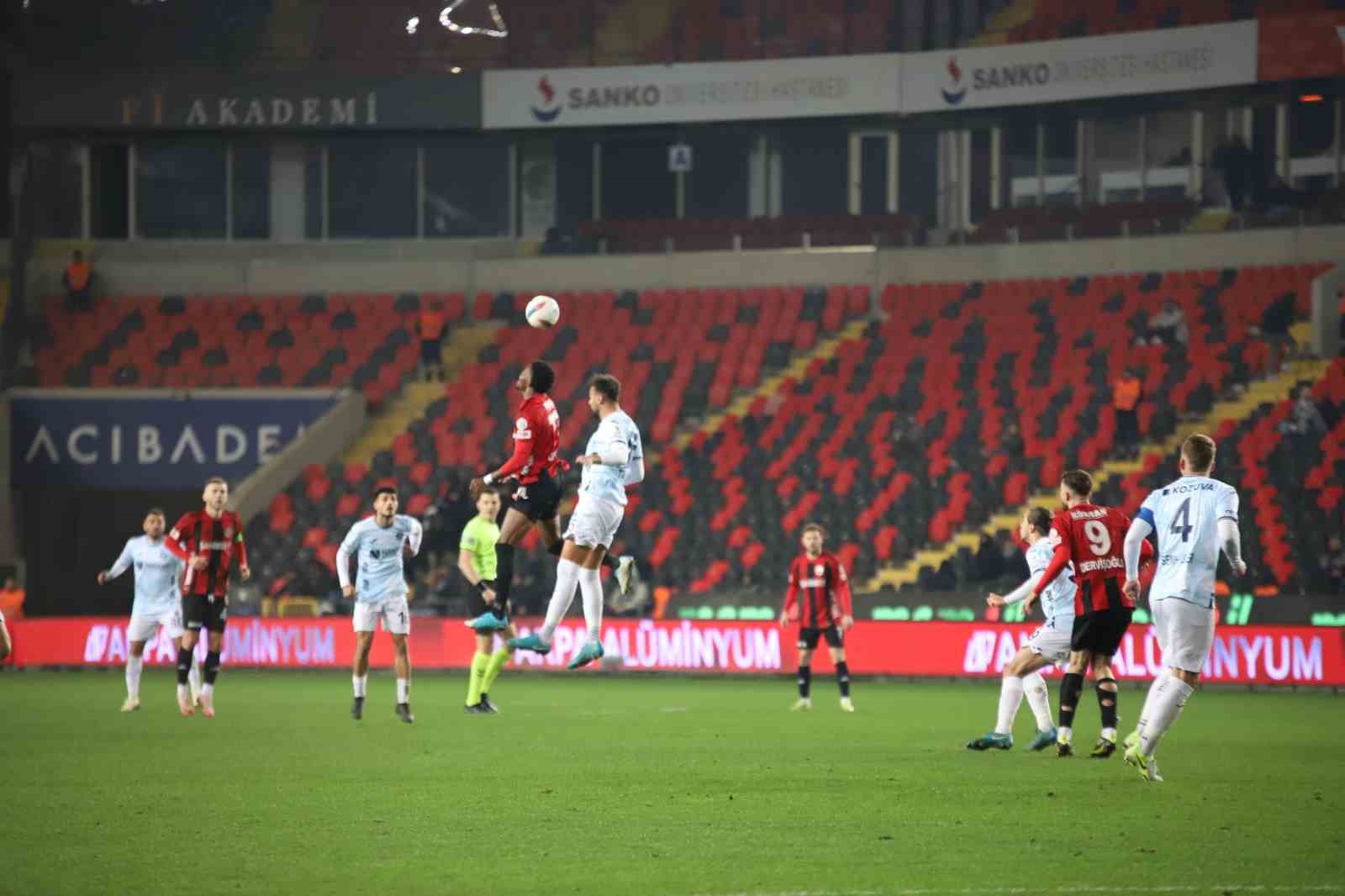 Trendyol Süper Lig: Gaziantep FK: 1 - Adana Demirspor: 0 (Maç sonucu)
