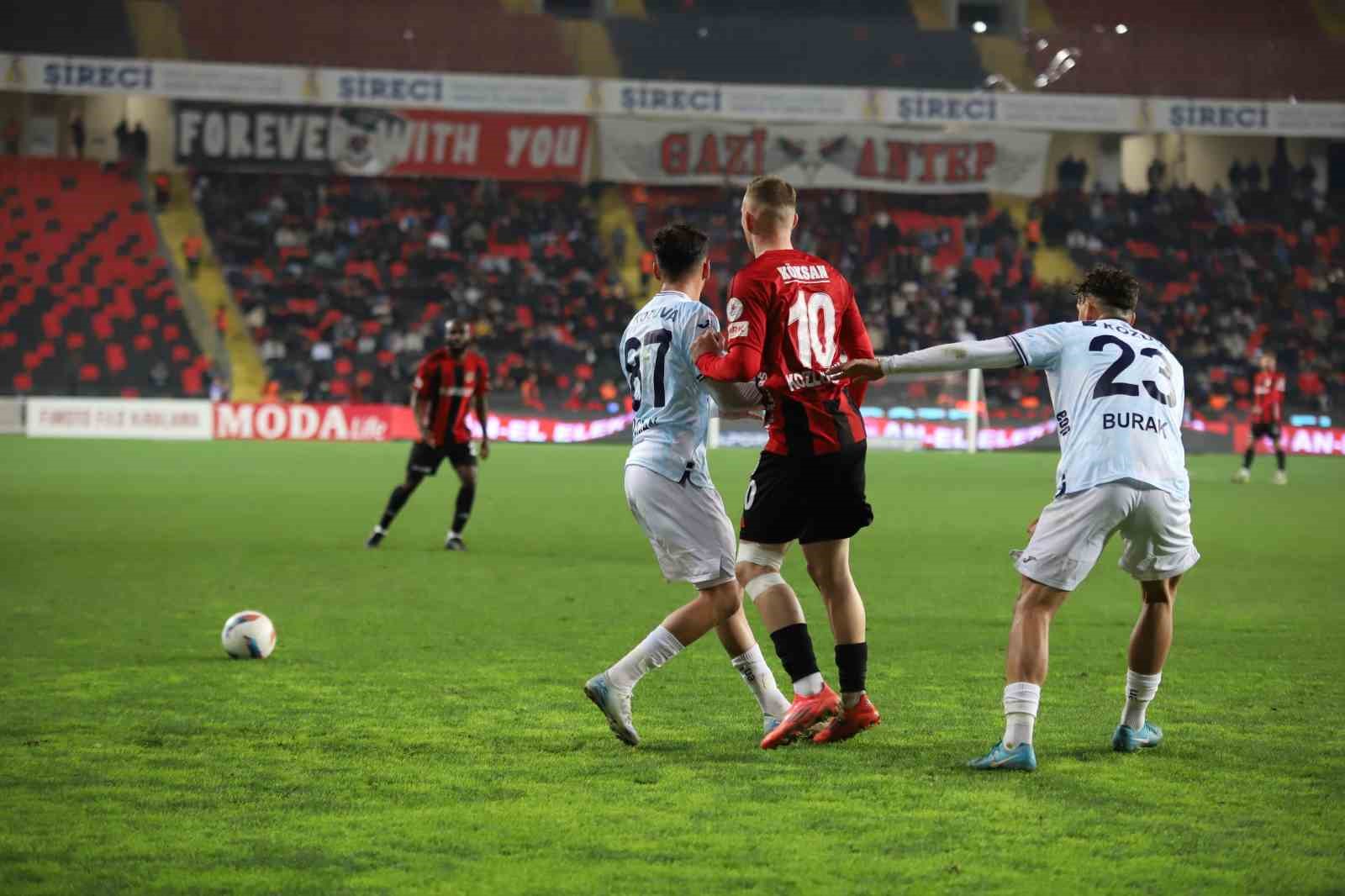 Trendyol Süper Lig: Gaziantep FK: 1 - Adana Demirspor: 0 (Maç sonucu)
