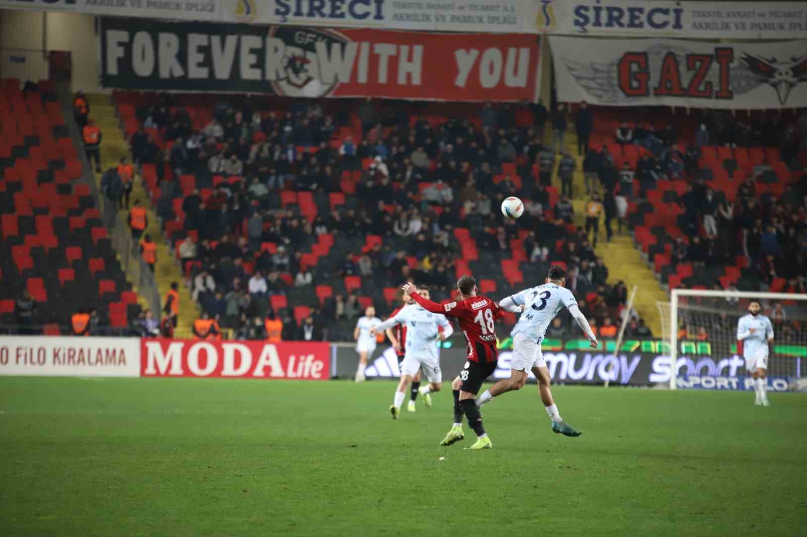 Trendyol Süper Lig: Gaziantep FK: 1 - Adana Demirspor: 0 (Maç sonucu)
