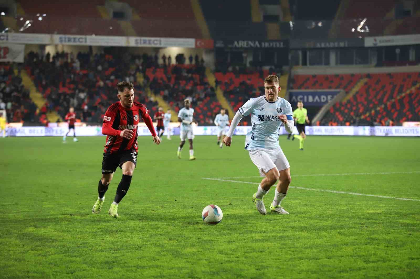 Trendyol Süper Lig: Gaziantep FK: 1 - Adana Demirspor: 0 (Maç sonucu)
