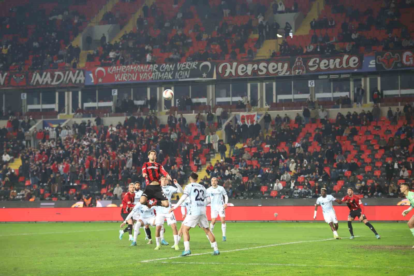 Trendyol Süper Lig: Gaziantep FK: 1 - Adana Demirspor: 0 (Maç sonucu)
