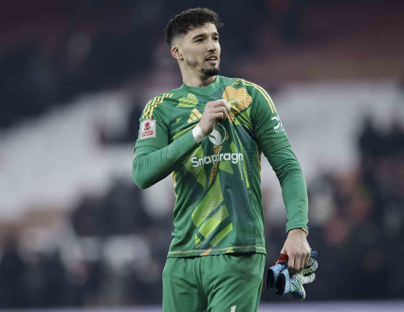 Altay Bayındır, Manchester United’ı FA Cup’ta üst tura taşıdı
