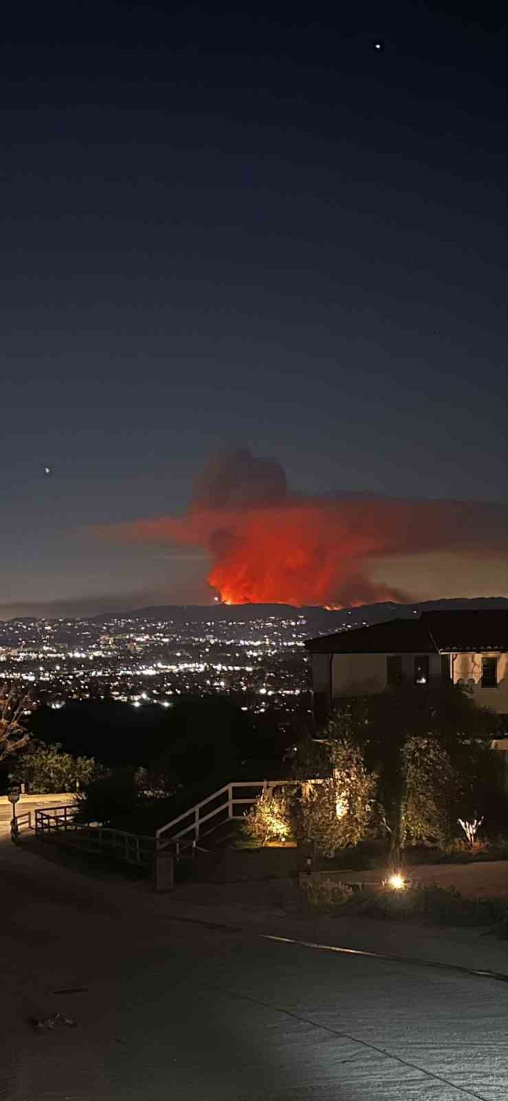 ABD’nin Los Angeles şehrindeki orman yangınlarında ölü sayısı 24’e yükseldi
