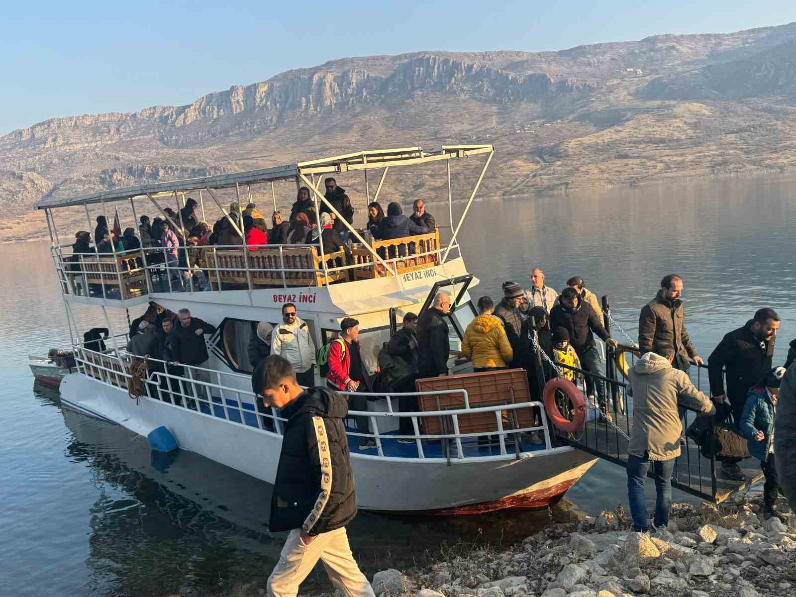 Gerger Kanyonları ziyaretçilerini ağırlıyor
