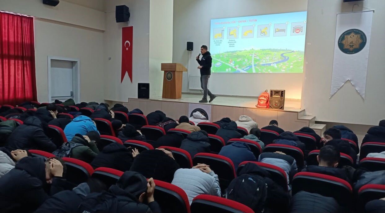 Bayburt’ta deprem tatbikatları yapılmaya devam ediyor
