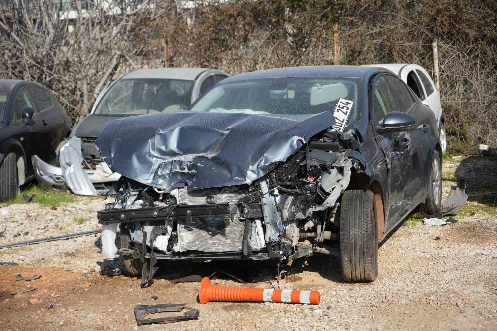 Milli servet otoparklarda çürümeye terk edildi, aralarında 21 yıldır bekleyen var
