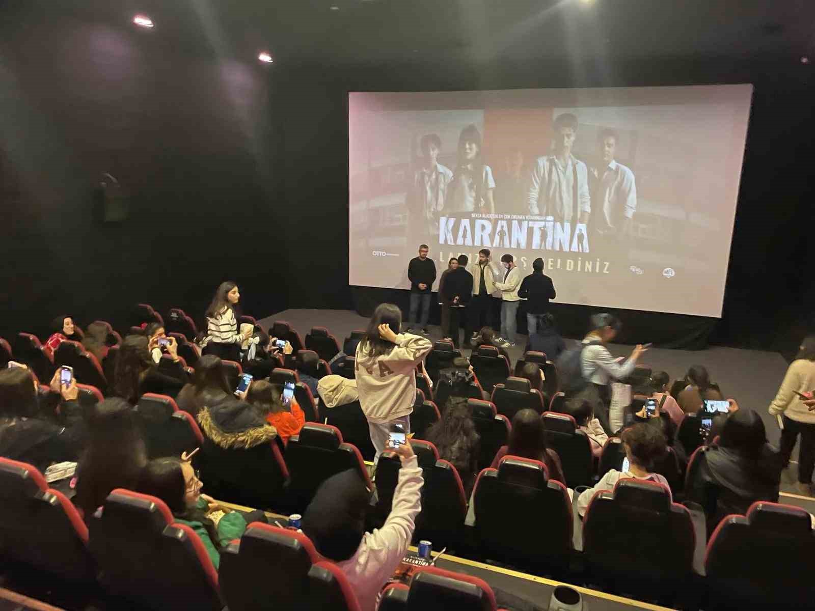 Mardian Mall’da Karantina filminin oyunculu gösterimi yapıldı
