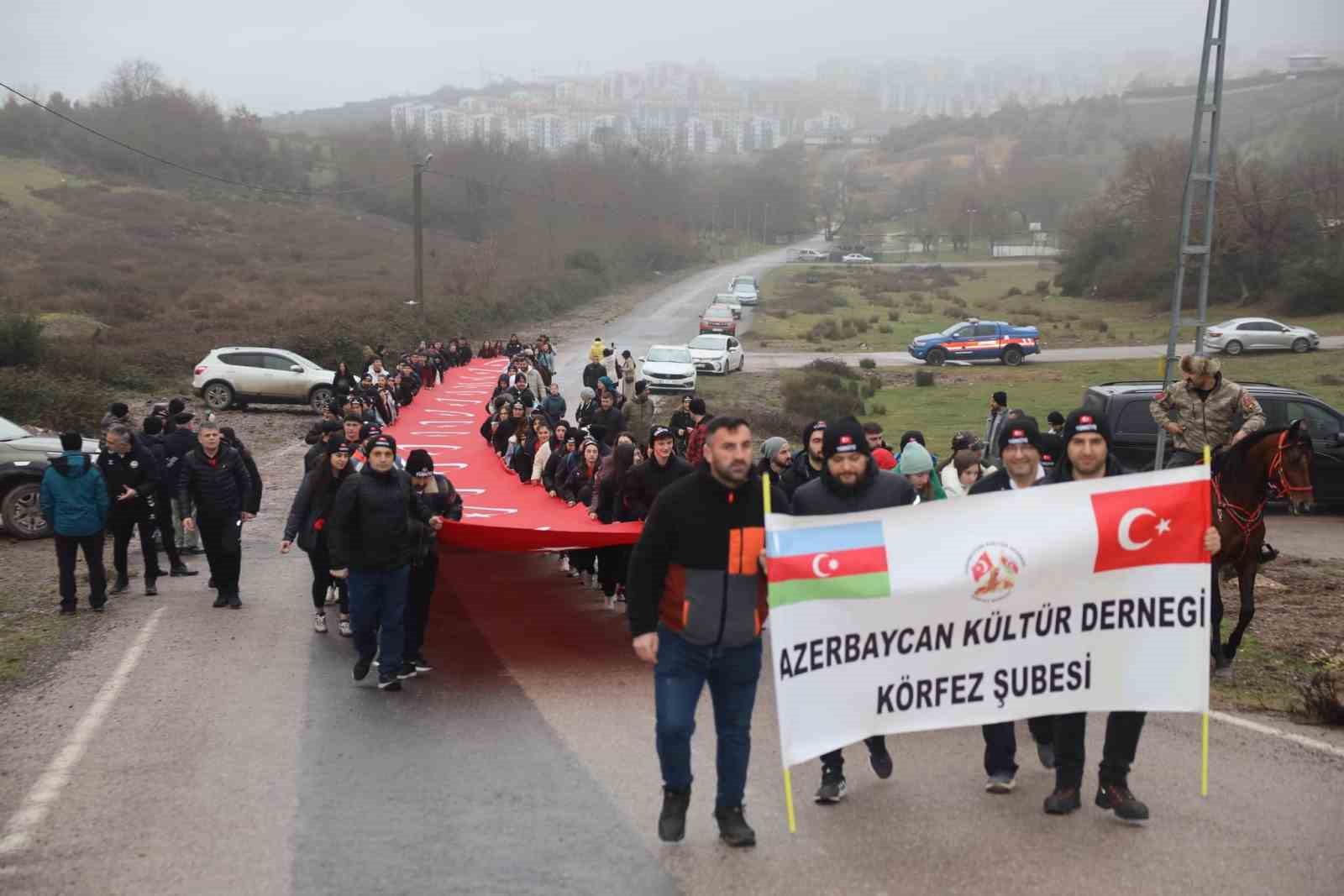 Körfezliler Sarıkamış şehitleri için yürüdü
