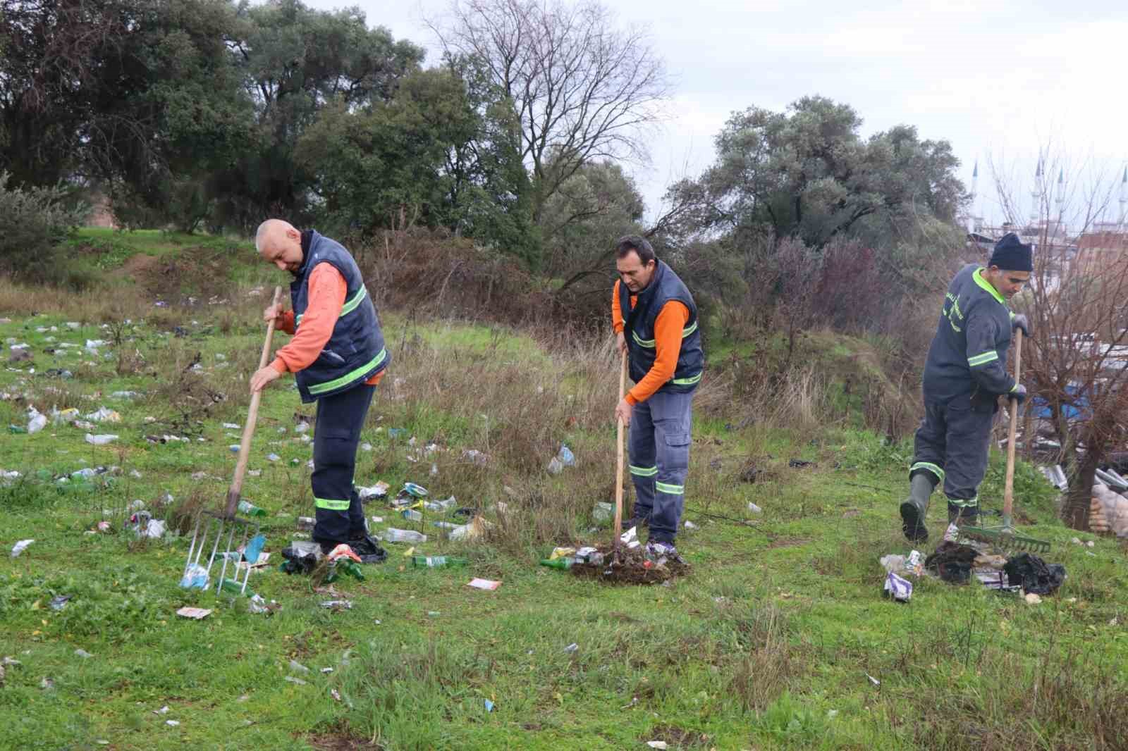 Nazilli Belediyesi’nden Bozyurt Mahallesi’nde temizlik seferberliği
