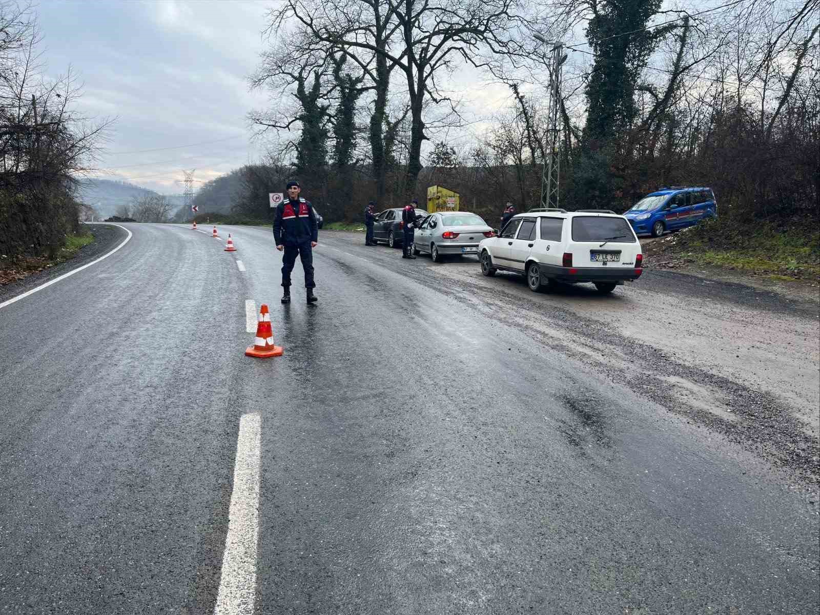 Zonguldak’ta emniyet ve jandarmadan yoğun denetim
