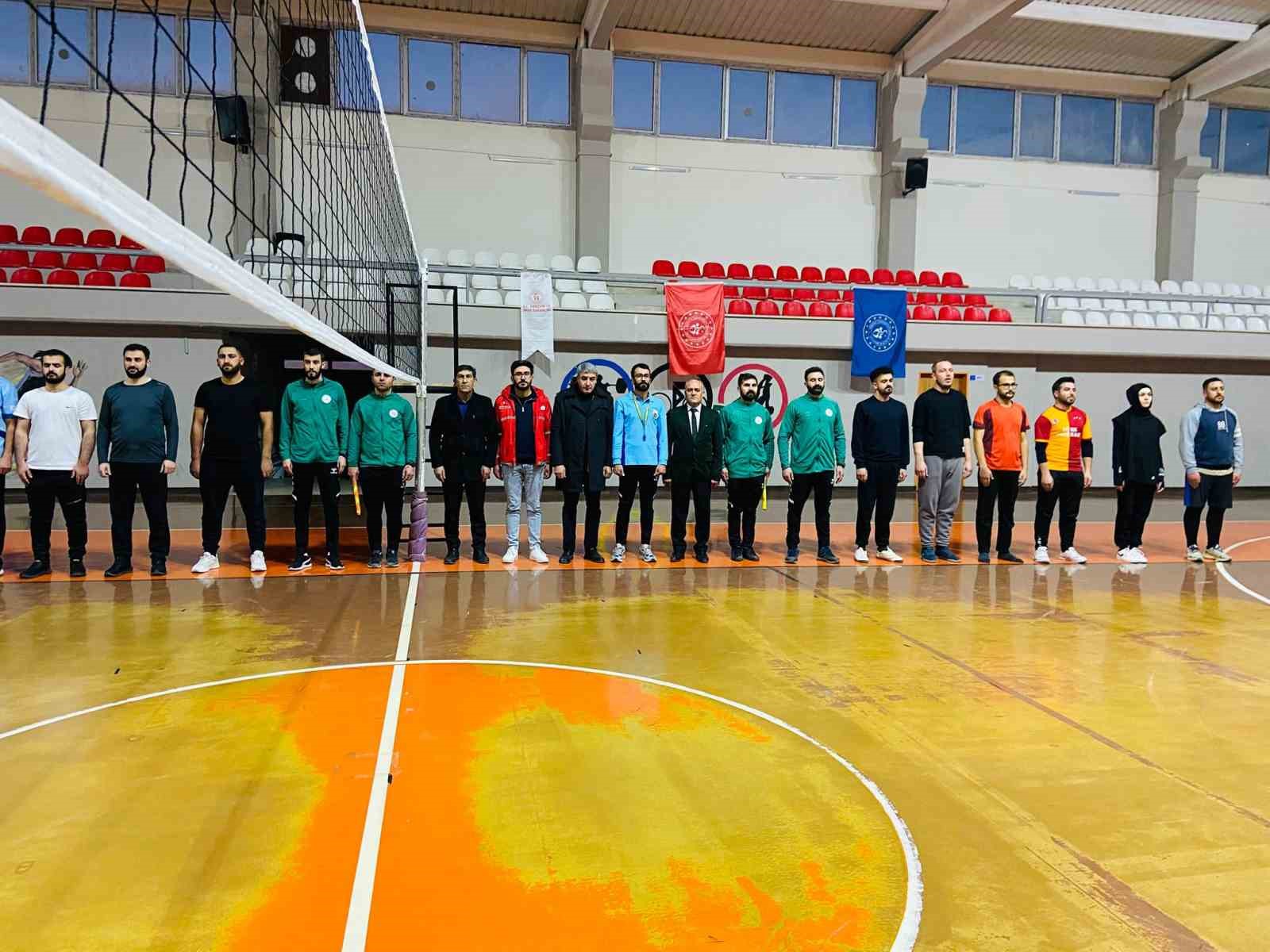 Diyadin’de kurumlar arası voleybol turnuvası
