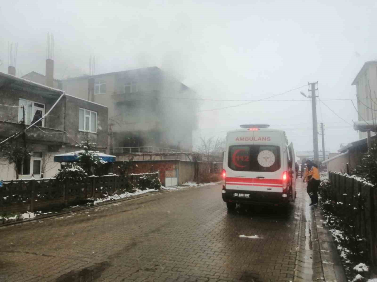 Tekirdağ’da ev yangını
