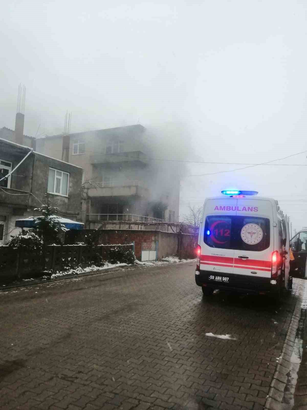 Tekirdağ’da ev yangını
