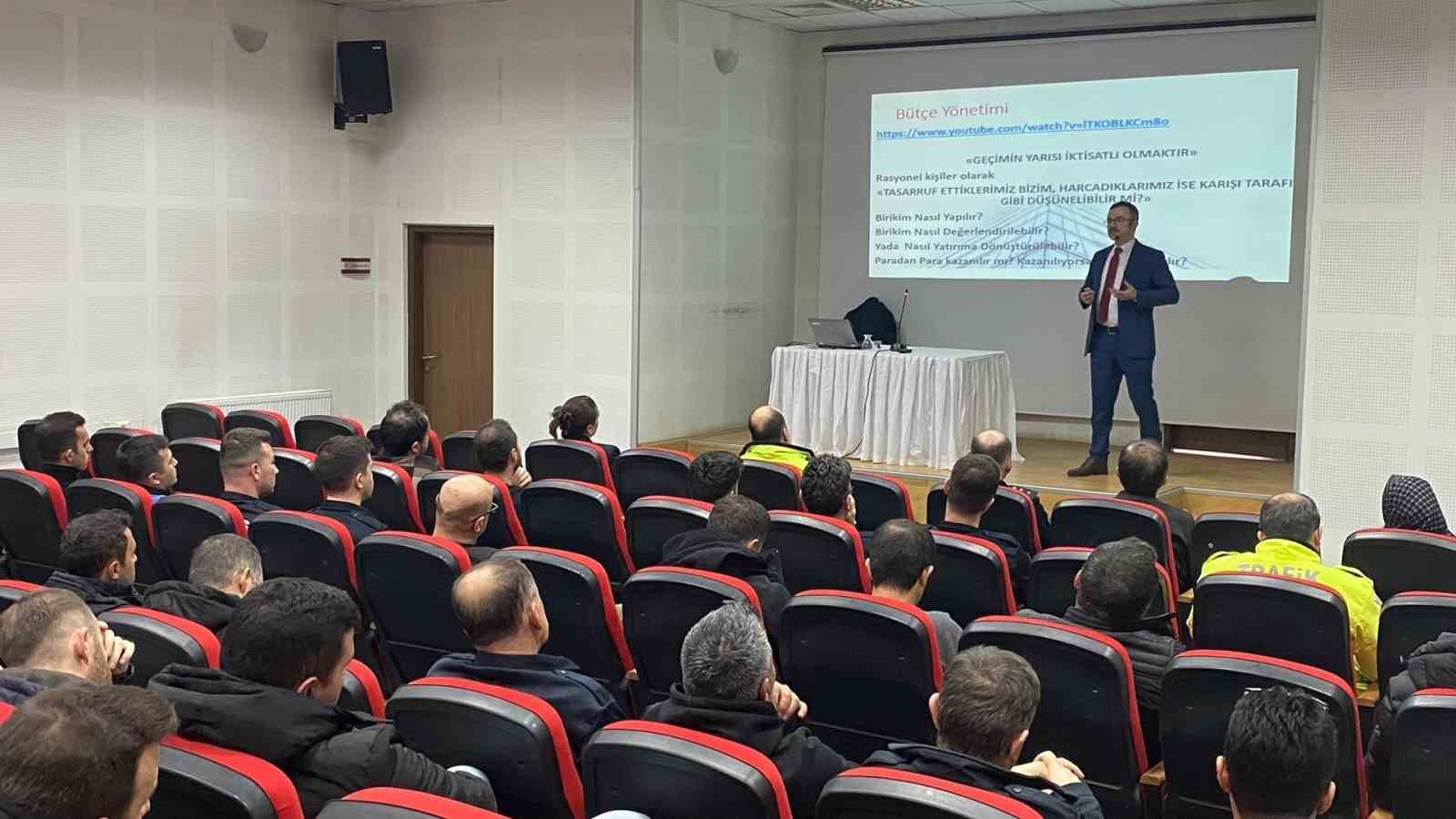 Karabük İl Emniyet Müdürlüğünde “Bütçe Yönetimi” konferansı düzenlendi
