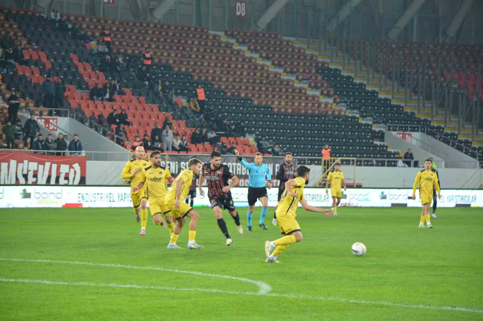 Trendyol 1. Lig: Çorum FK: 3 - İstanbulspor: 1
