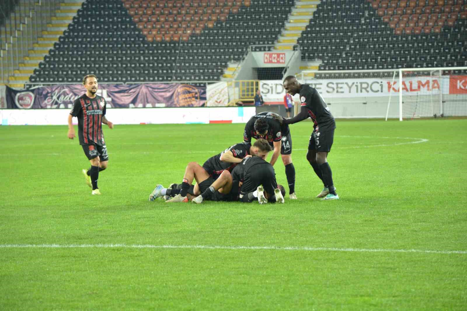 Trendyol 1. Lig: Çorum FK: 3 - İstanbulspor: 1
