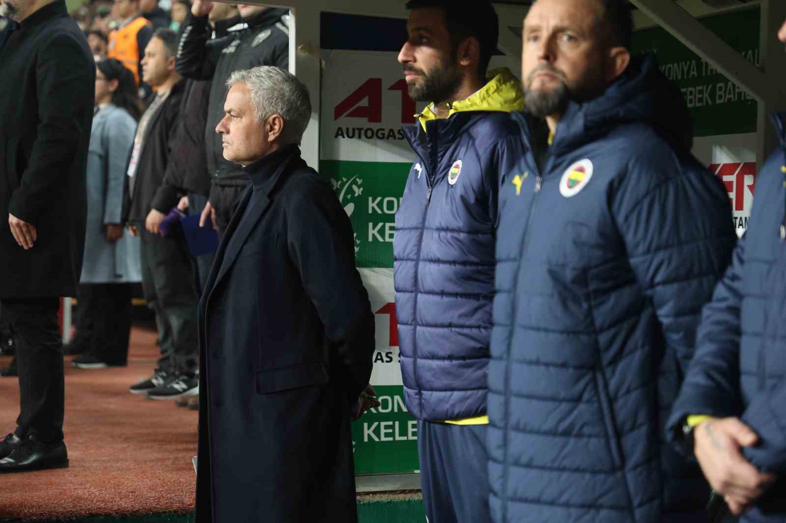 Trendyol Süper Lig: Konyaspor: 1 - Fenerbahçe: 1 (Maç devam ediyor)
