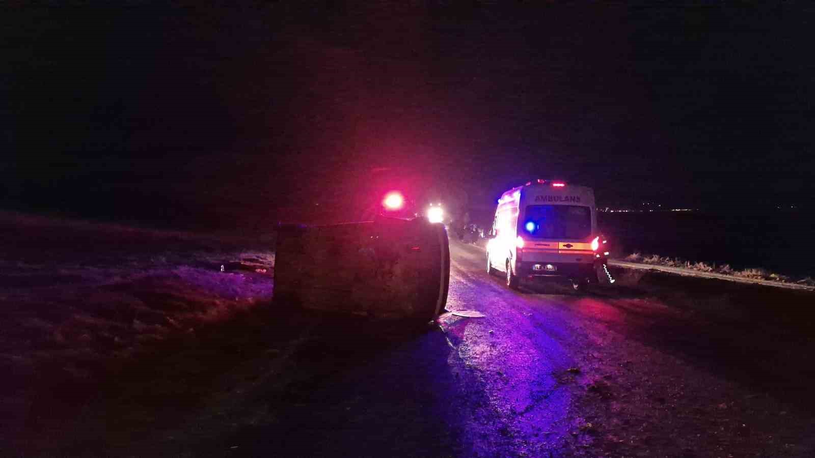 Kazaya müdahale eden trafik polisine kamyon çarptı
