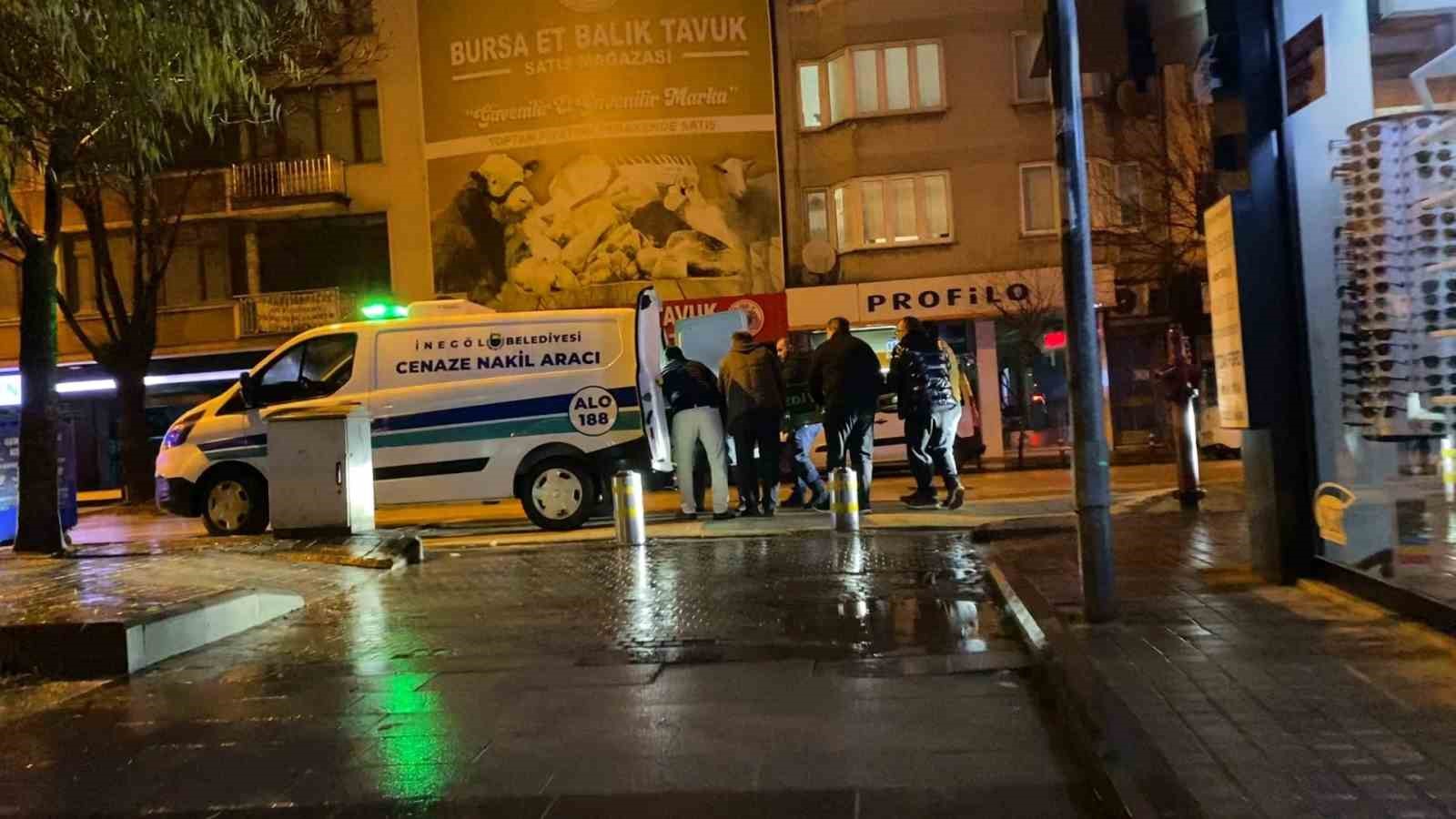 Yaşlı adam, tarihi caminin tuvaletinde ölü bulundu
