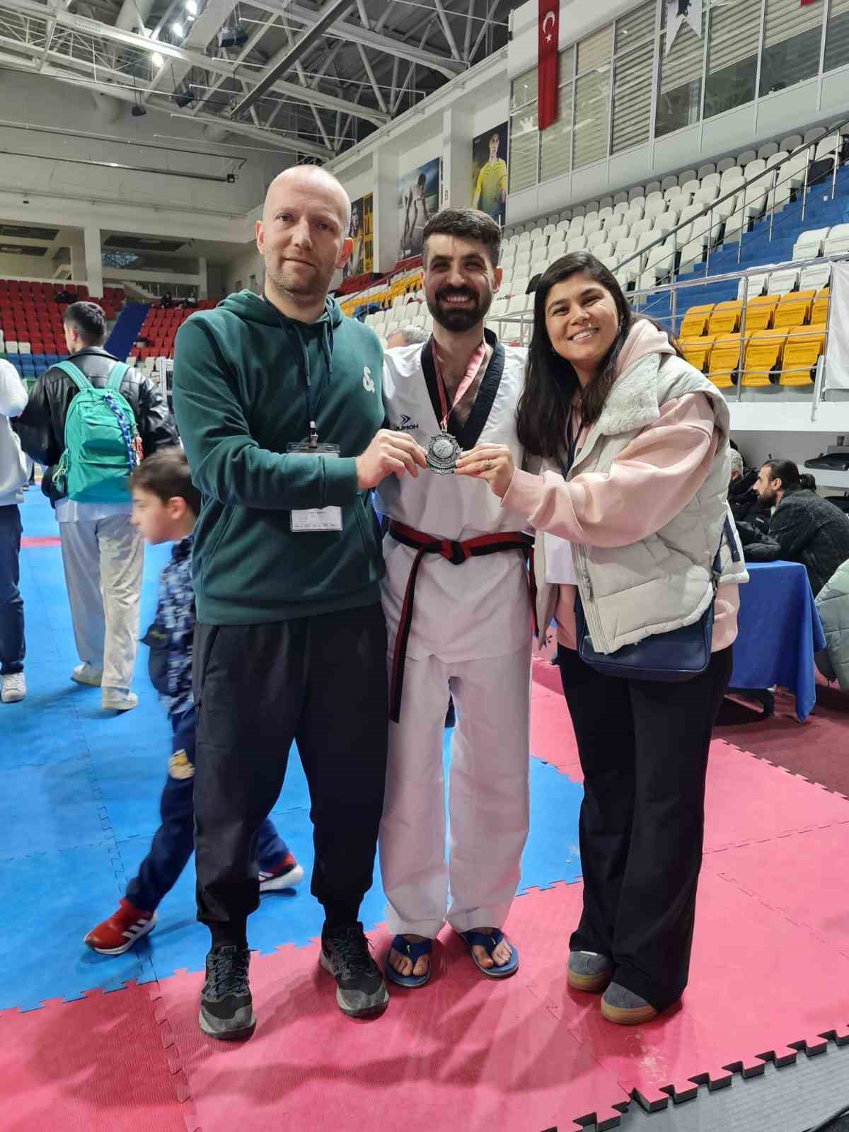 Taekwondoda derece yapan Denizlili 4 sporcu milli takıma adını yazdırdı
