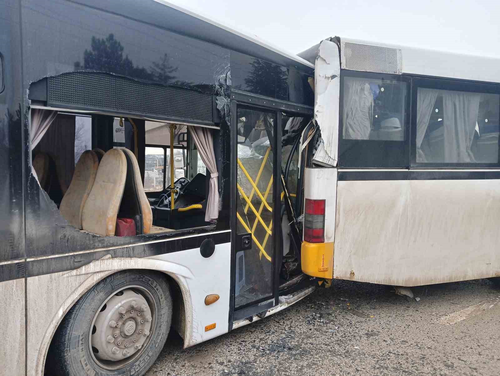 Ankara’da 4 araçlı zincirleme kazada yaralı sayısı 33’e yükseldi
