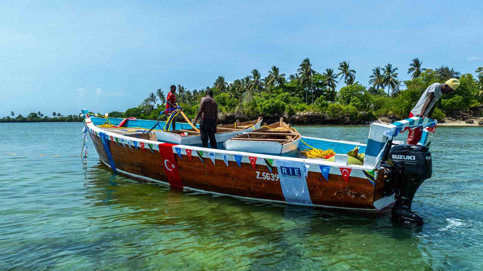 Balık vermeyip balık tutmayı öğrettiler
