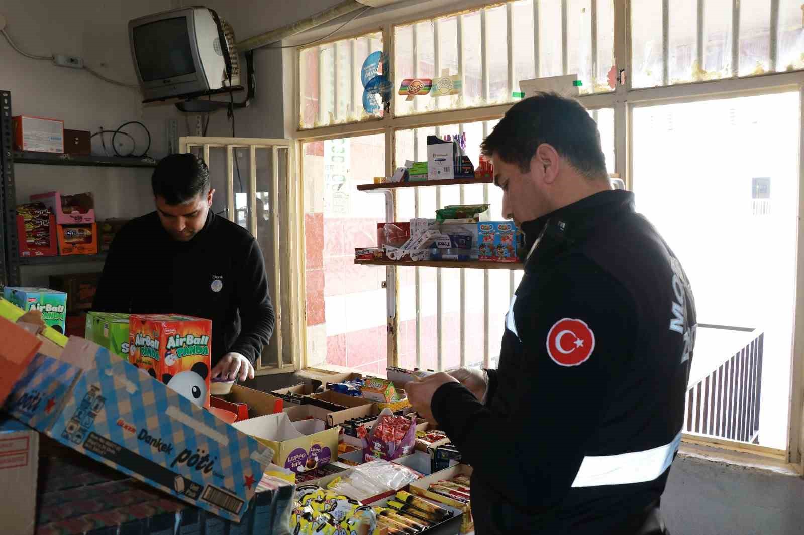 Haliliye’de öğrencilerin sağlığı için kantin ve marketler denetlendi
