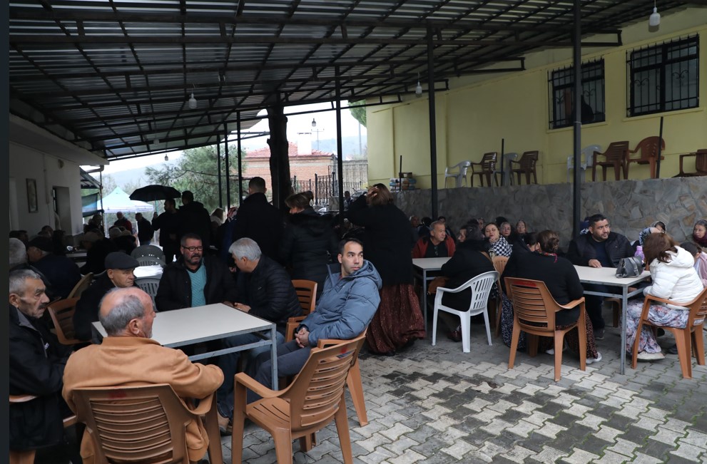 Kaymakam Odabaş,  şehit Ali Çakır’ın hayır yemeğine katıldı
