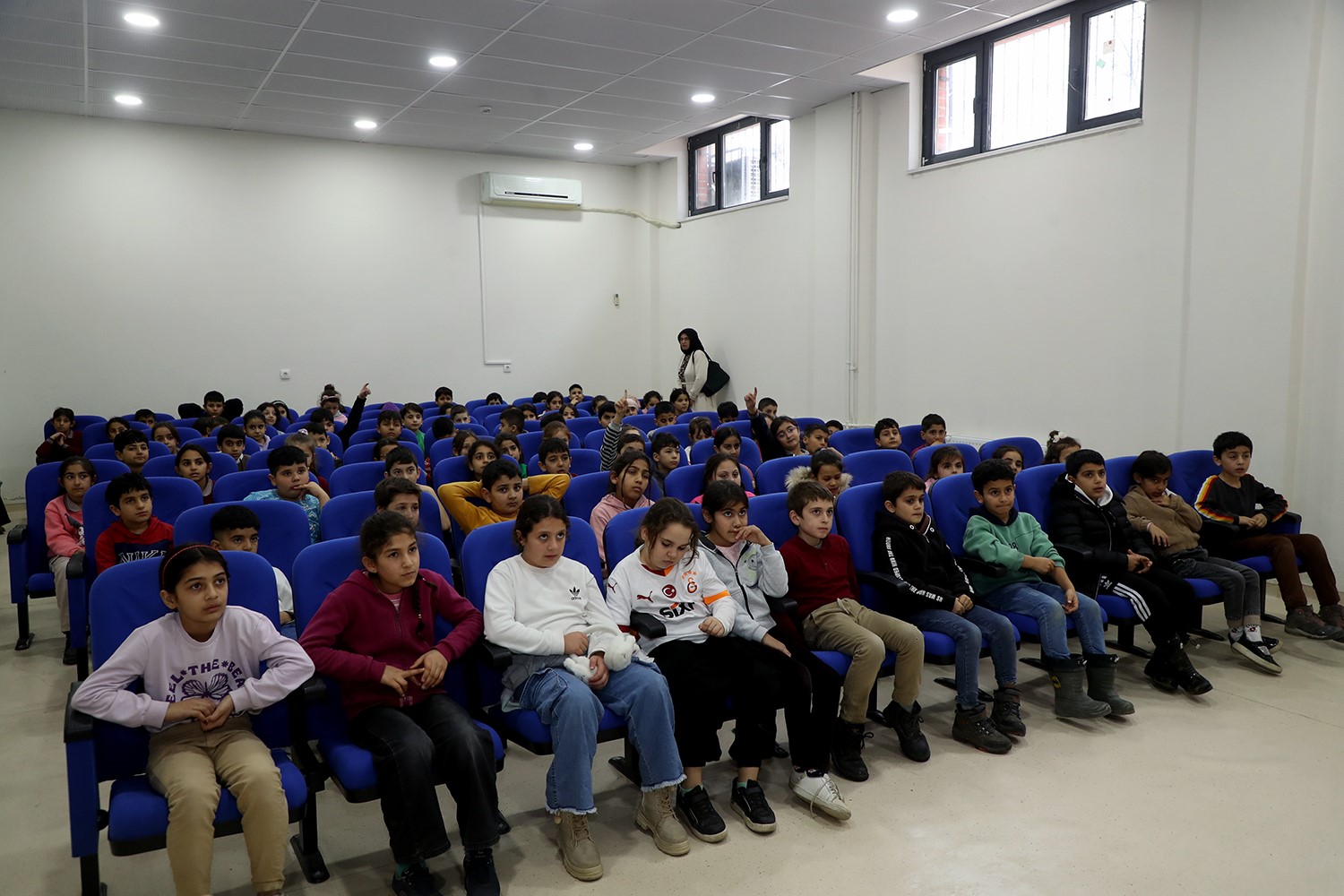 Zabıtadan okullarda trafik eğitimi
