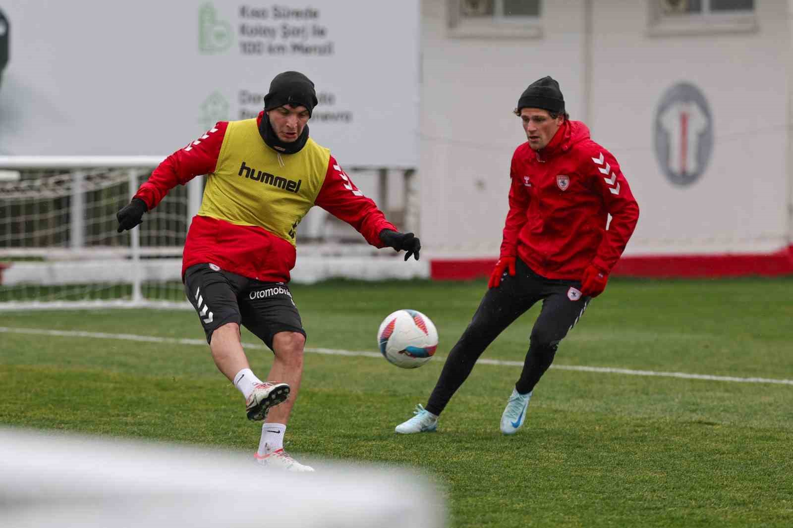 Samsunspor, Beşiktaş maçı hazırlıklarına başladı
