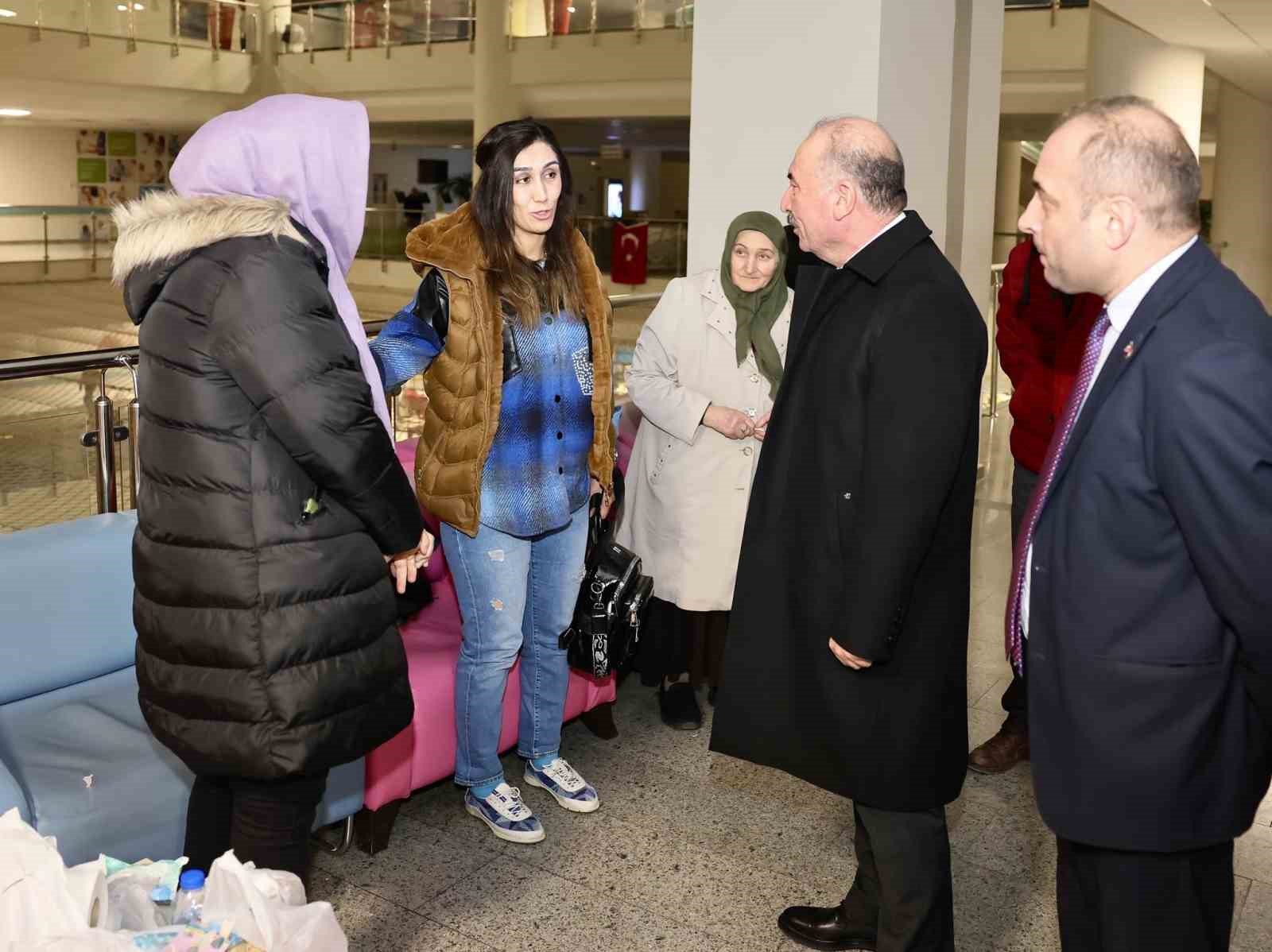 Vali Ali Çalgan, kazada yaralanan polis memurunu ziyaret etti
